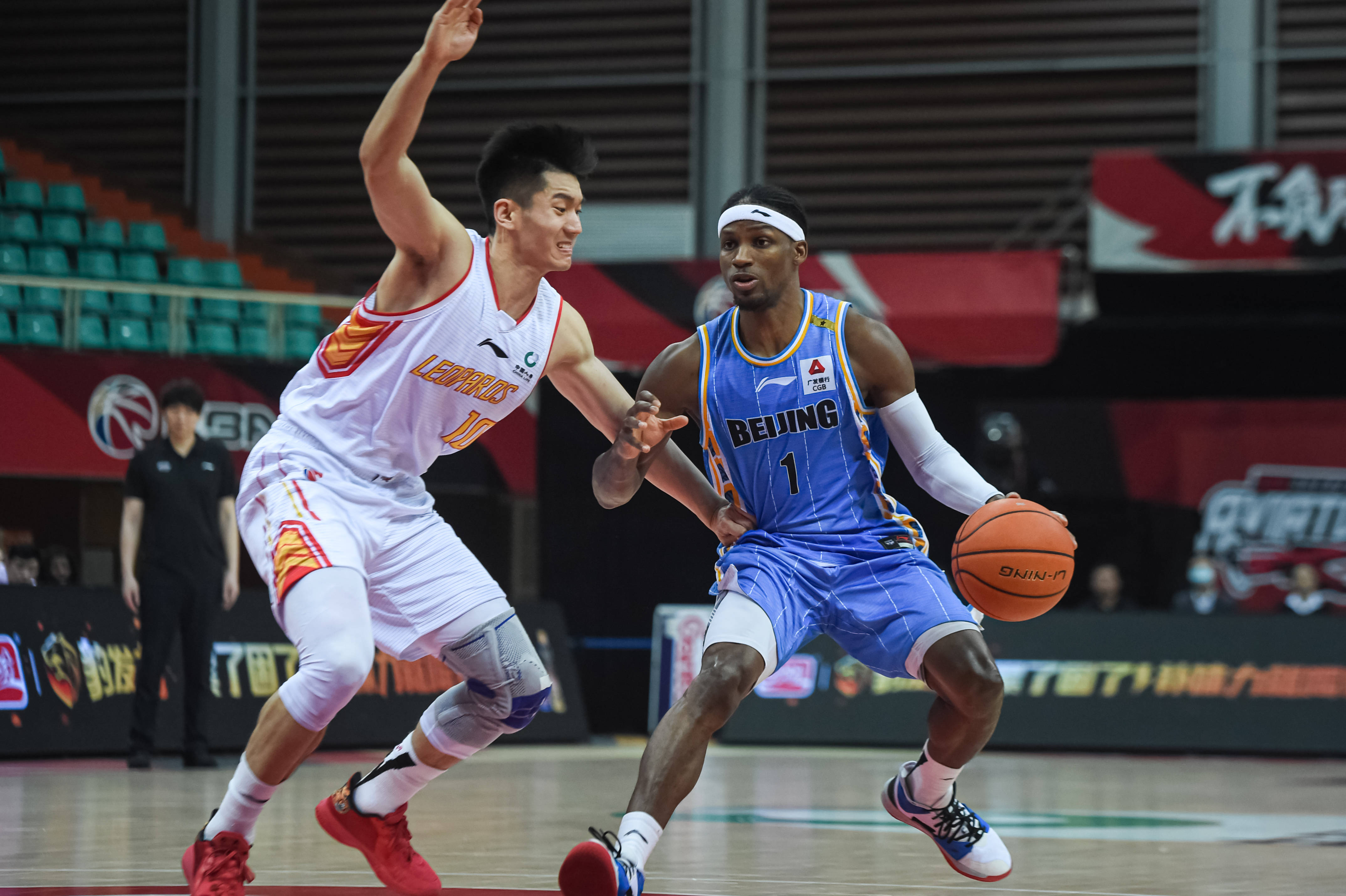 与战术暂停 与战术暂停